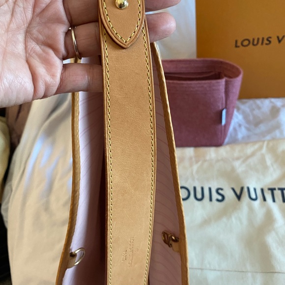 Sold ❣️❣️❣️Louis Vuitton Delightful MM Azur 🌸🌸pretty! - Picture 6 of 16